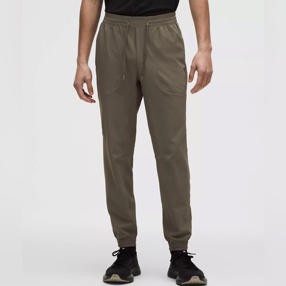 Lululemon Mens ABC Joggers LM5AM2S Army Green Medium